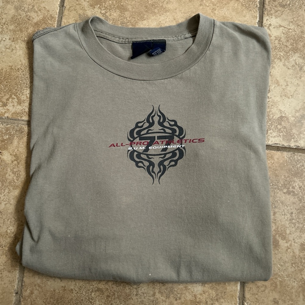 Men's Gray T-Shirt